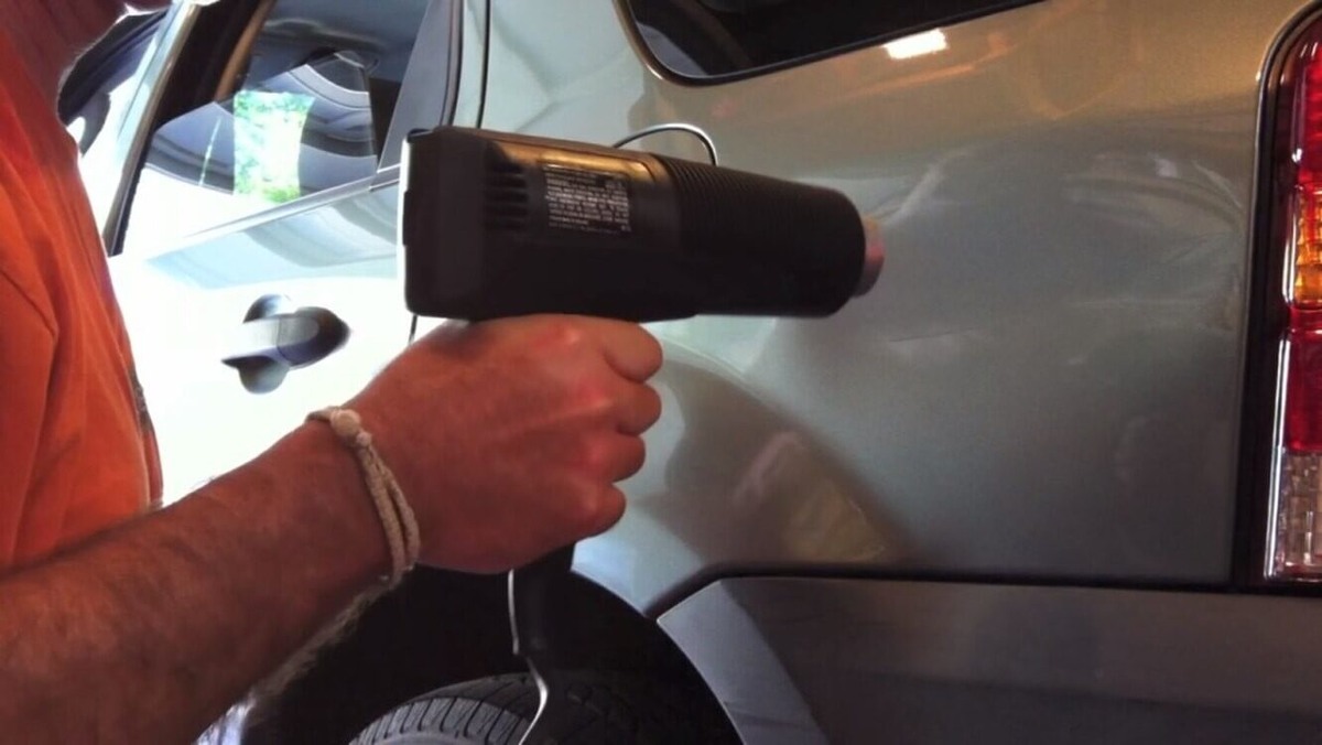 Фото заимствовано - https://vmyatinov.ru/kak-ubrat-vmyatinu-bez-pokraski-obzor-sposobov-i-sovety-professionalov/