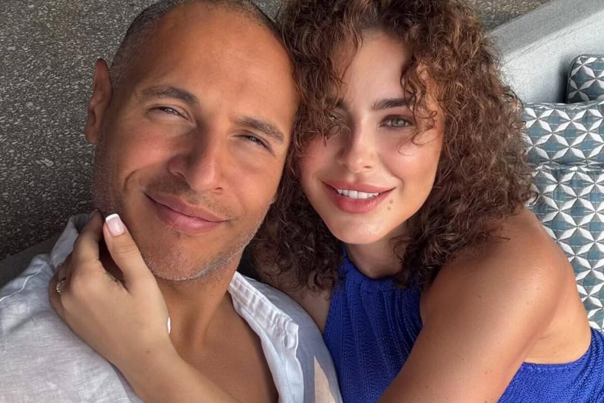    Ани Лорак с женихом Социальные сети