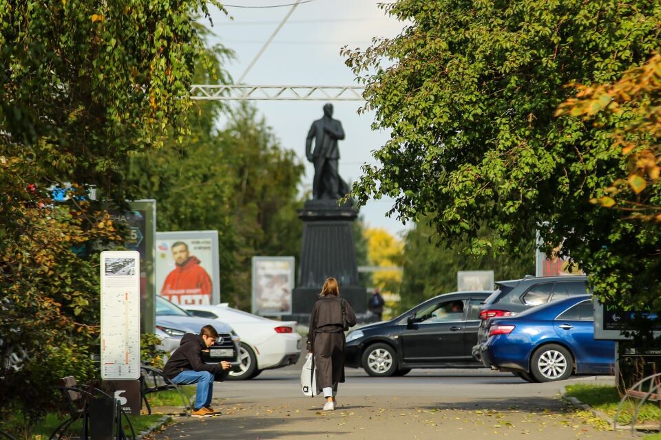    Осенний Барнаул. Проспект Ленина. Источник: Виталий Барабаш