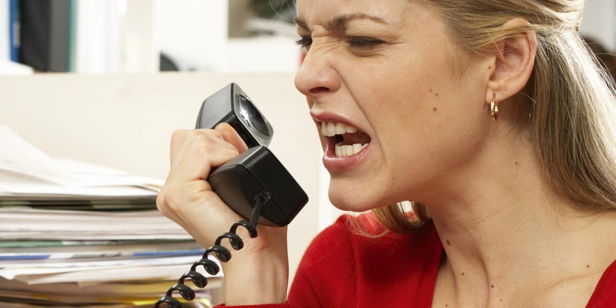 Раздражённая женщина, картинка