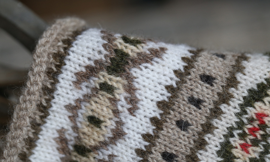 Где взять схемы для жаккарда и узоров fair isle спицами. Образец №4