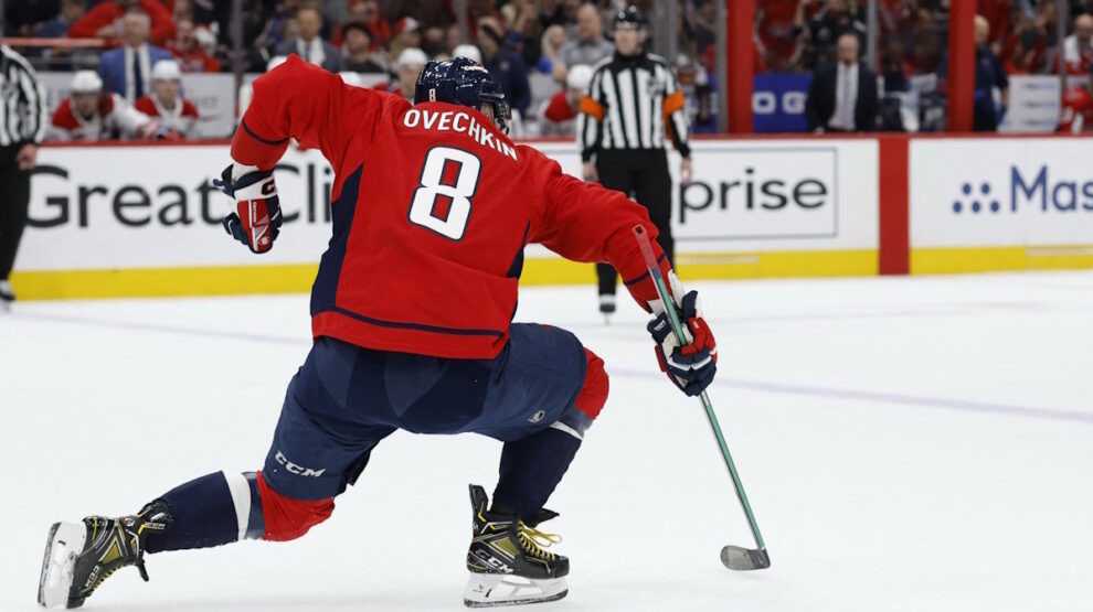    Александр Овечкин в матче против «Монреаля» 22 апреля 2025 года задавал тон. Фото: REUTERS