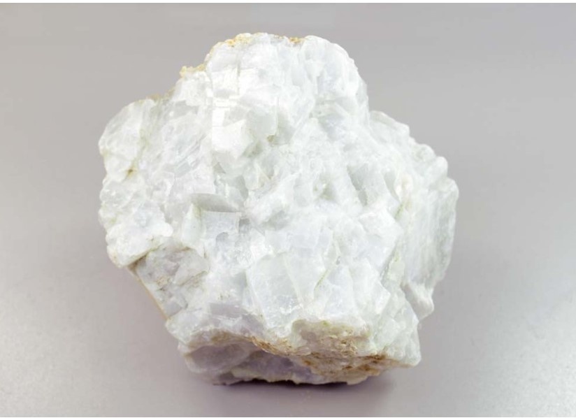 Кальцит. Обладатель совершенной спайности. Фото из интернета