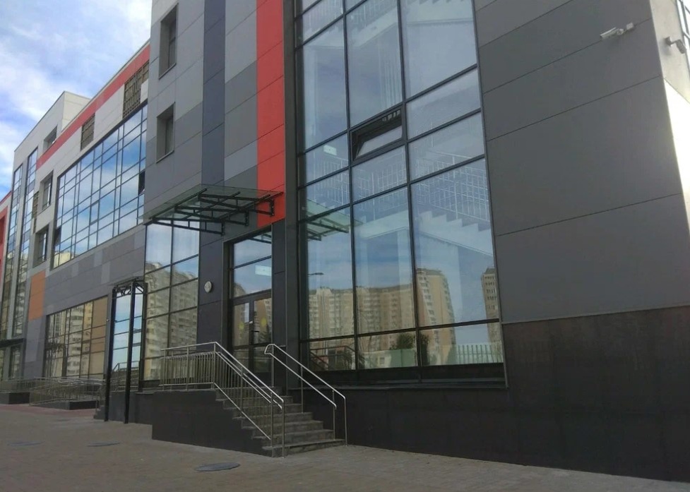 Один из корпусов школы.