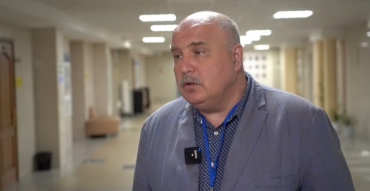    Врач Центра Илизарова отметил высокий уровень специалистов лучшей травматологии Югры