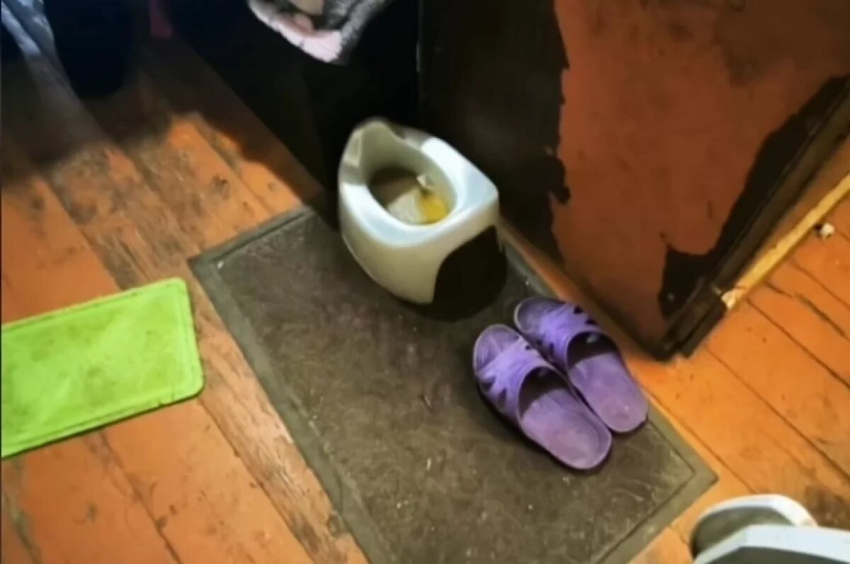    Была как затравленный зверёк.