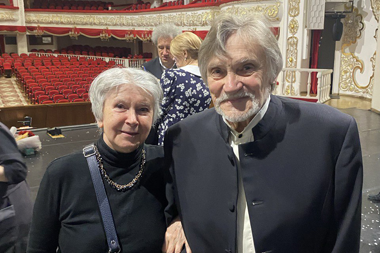    Васильев вводит эпизоды, мизансцены, характерные жесты, позволяет сюжету зазвучать не как схема, а как история.   
Фото: «БИЗНЕС Online»