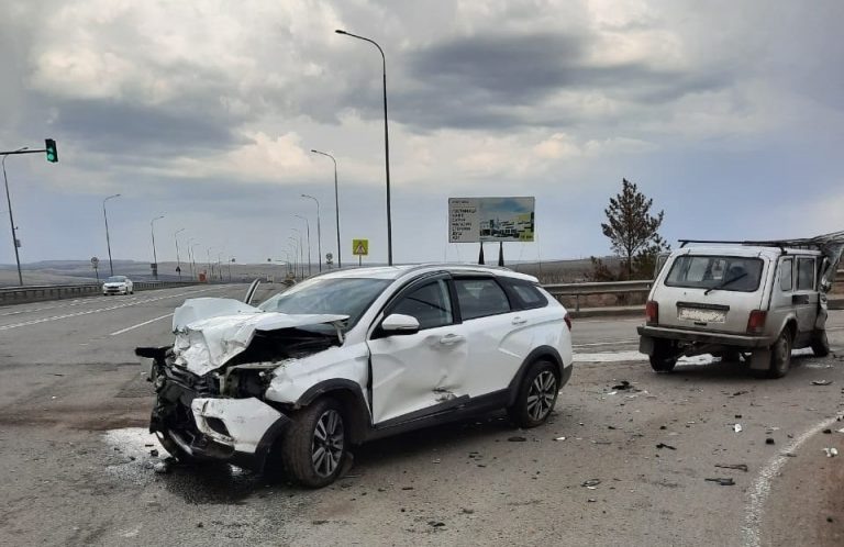    Четыре человека пострадали при столкновении автомобилей в Северном районе Оренбуржье