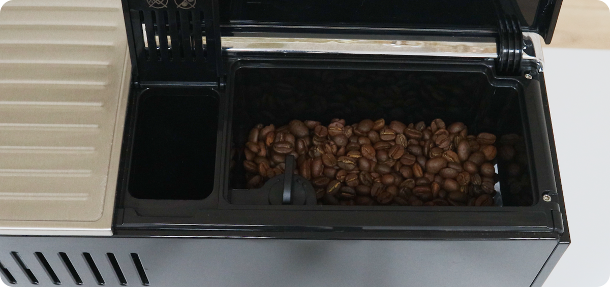 Отсек для зерен, молотого кофе и настройка помола автоматической кофемашины Sate СТ-200