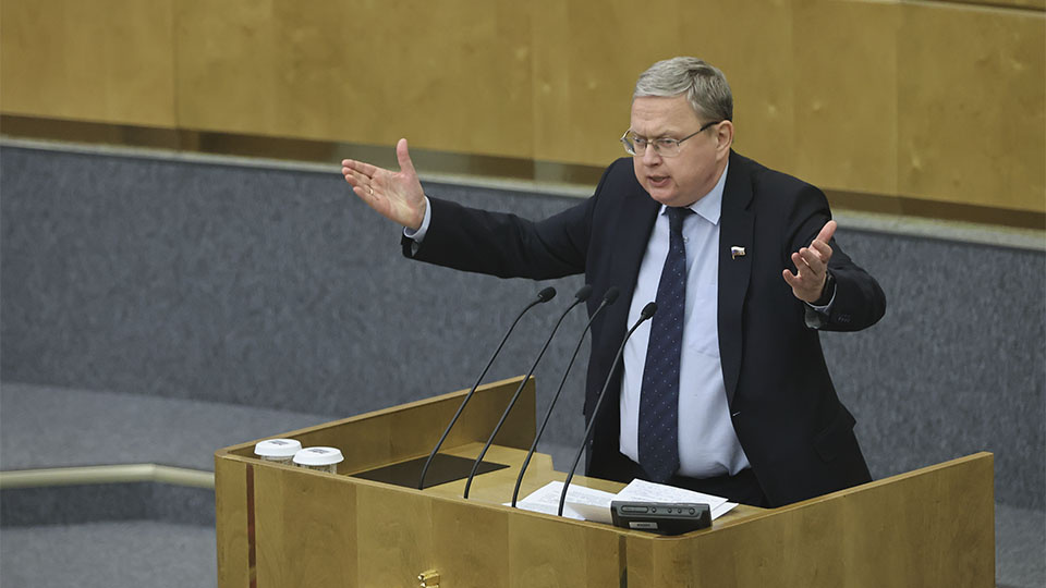 Депутат Делягин на трибуне Государственной Думы. Фото Яндекс.Картинки. 