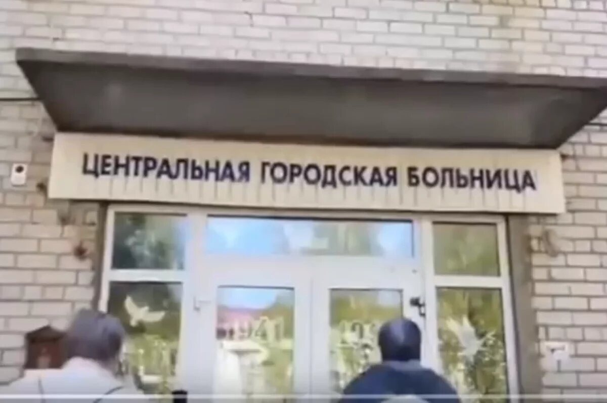    Камышане-диабетики добились положенного лекарства, прорвавшись к главврачу