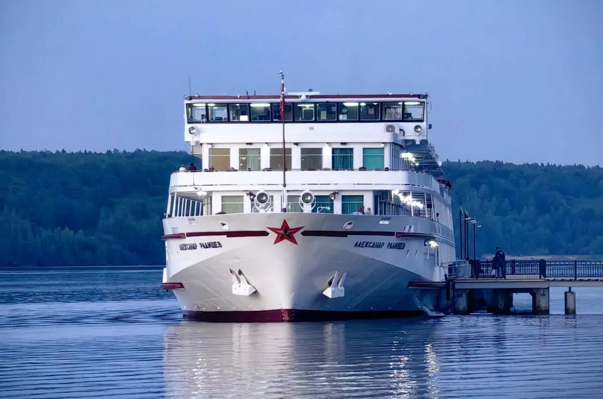     Теплоход "Александр Радищев". © "Интерфакс". Андрей Щетинин