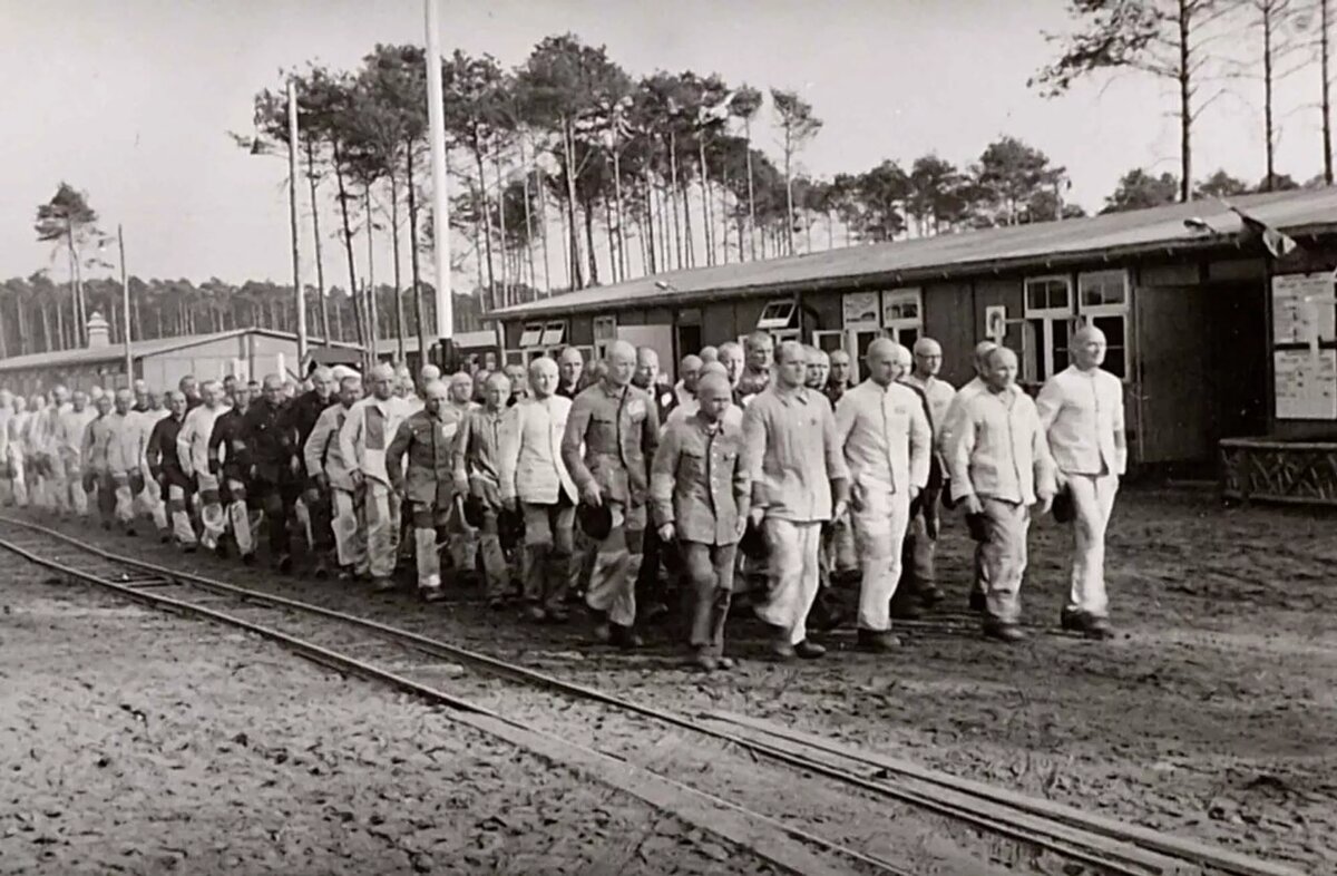 Заключенные концлагеря "Заксенхузен" © ФСБ России