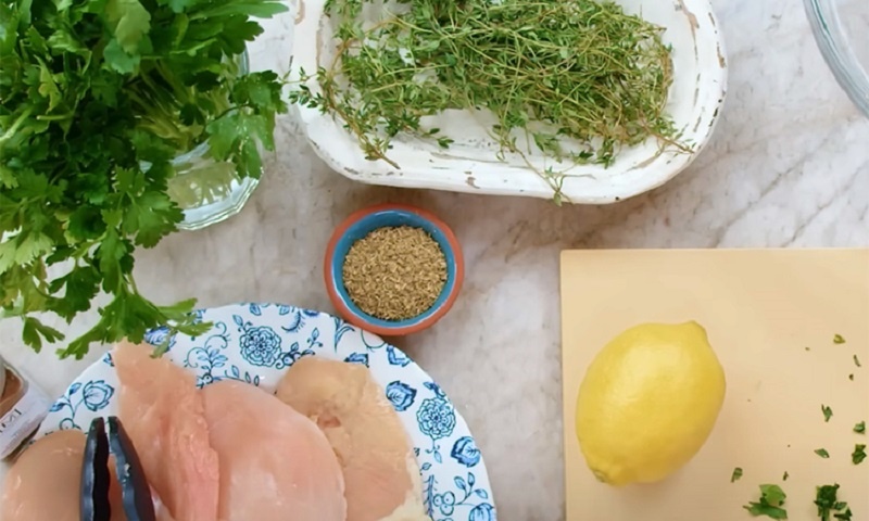 Куриная грудка в греческом маринаде 