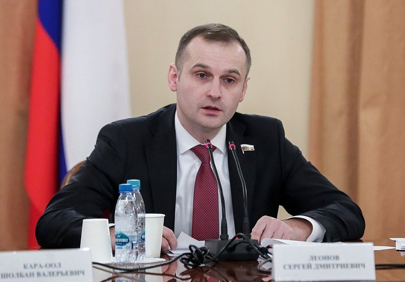 Источник: http://duma.gov.ru/multimedia/photo/111617/