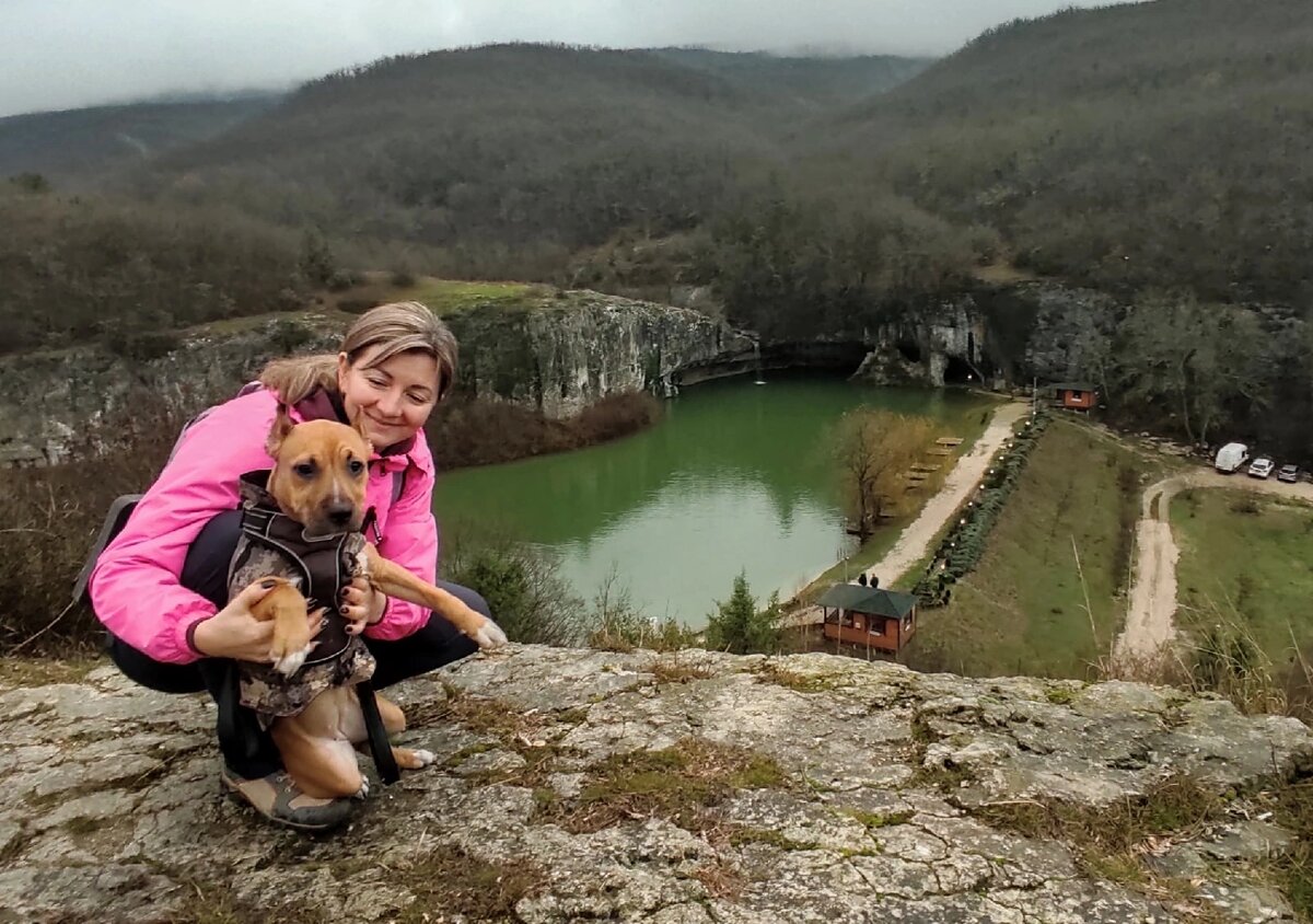 Ненси наша любимица даже не представляет, что ее ждёт спуск вниз и километры по грязьке 