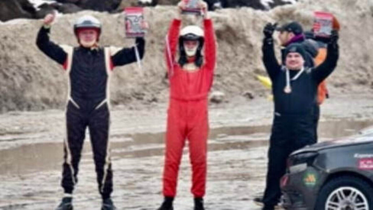    Курский гонщик Дмитрий Залозных выиграл первый этап чемпионата России по автокроссу