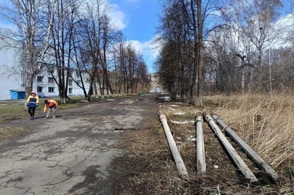    В Кемерове начали благоустраивать территорию у ДК им. 50-летия Октября