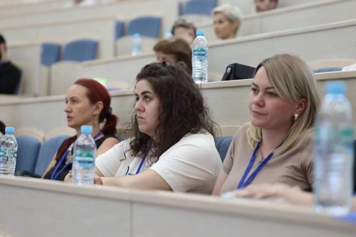    Педагоги проходят профессиональную переподготовку перед экзаменами.