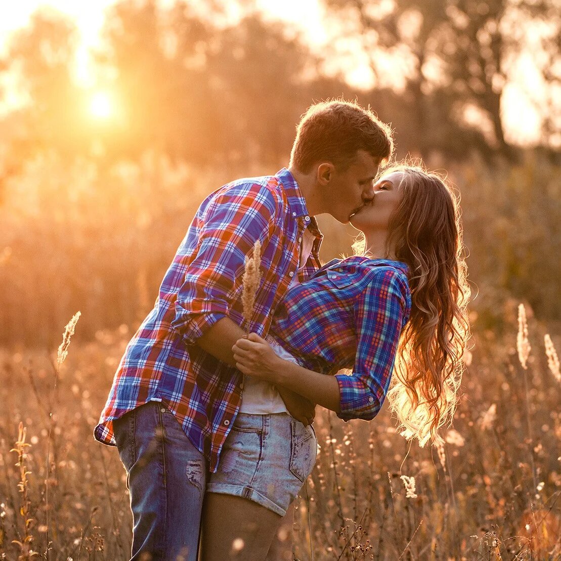 Пусть почувствует, что ты не полностью её