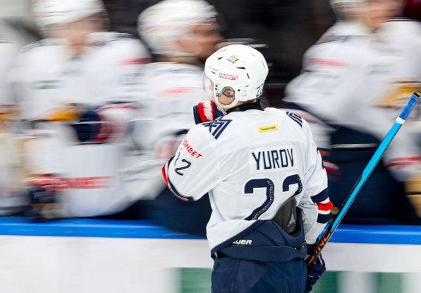 Данила Юров