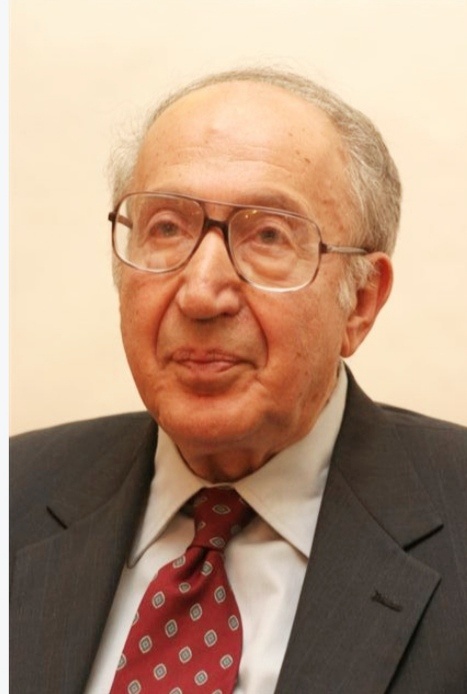 Ричард Пайпс - известный американский профессор, доктор наук, специалист по русской истории. Возглавлял научные центры по изучению России. 