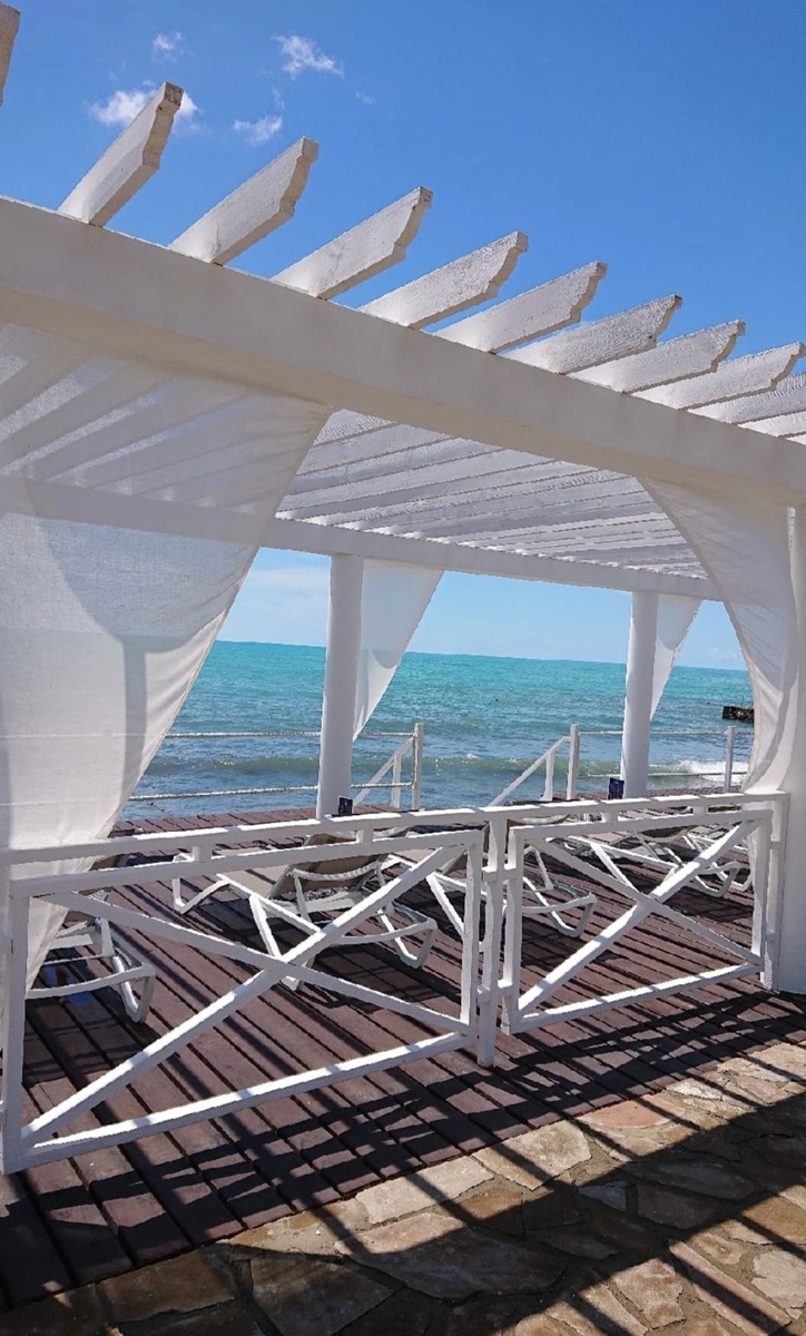 Фото моё. Пляж Абрау Дюрсо