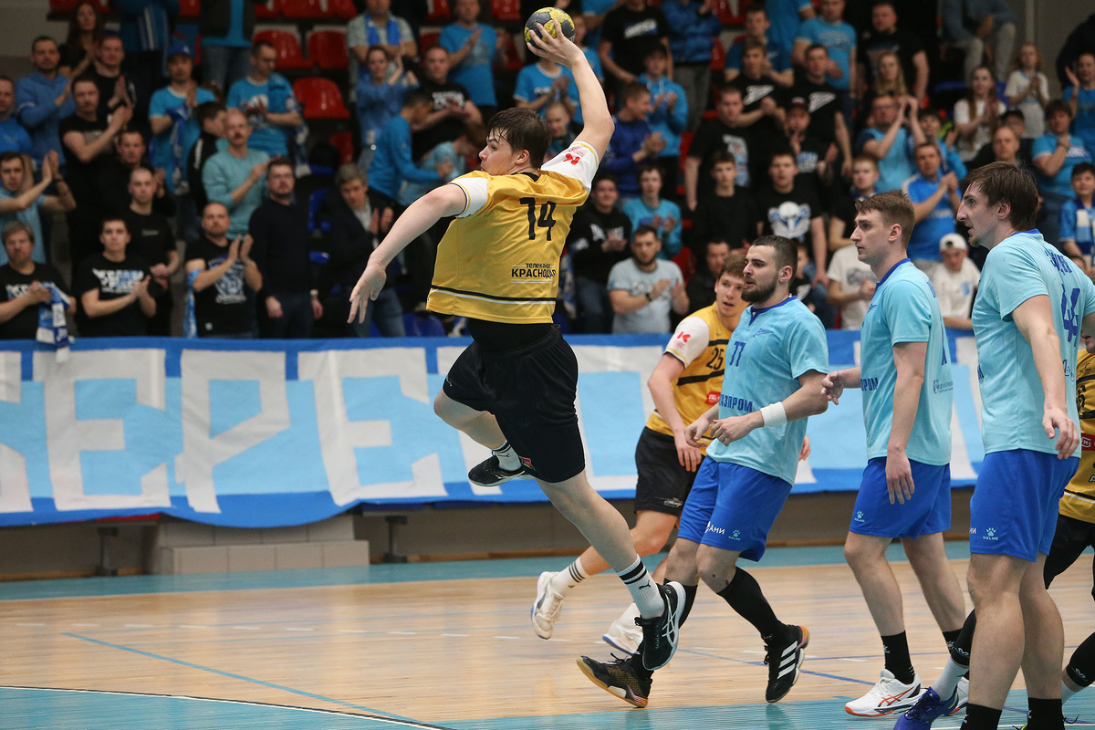 В атаке Владимир Утка. Фото: ГК «Зенит»