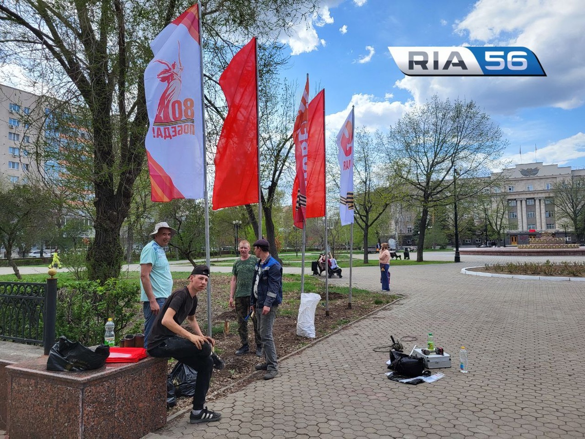    Оренбург украшают к 80-летию Победы Марина Шарт