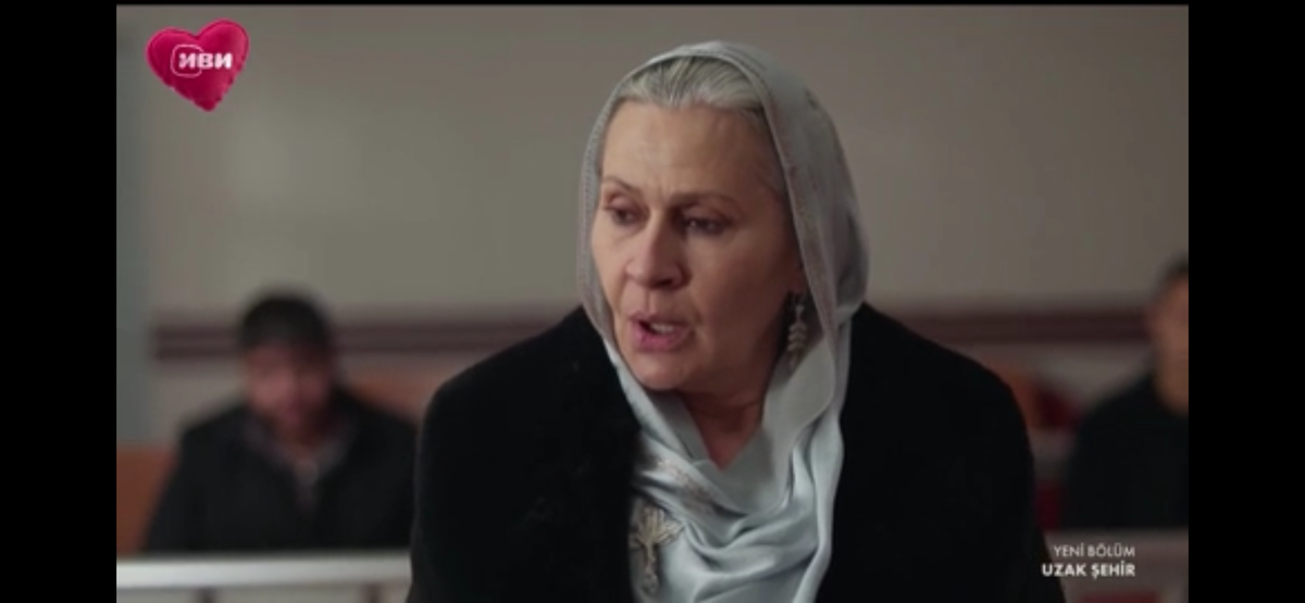 Стоп кадр из сериала «Далёкий город»