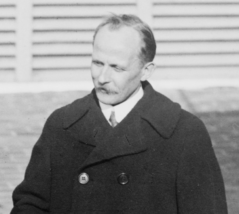 Дюдвиг Карлович Мартенс. Первый фактический представитель Советской России в США (1919—1921), не признававшийся в этом качестве американскими властями.