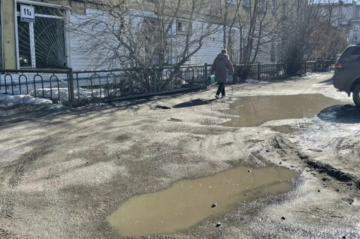    Своевременный ямочный ремонт способен снизить износ дорожного полотна.