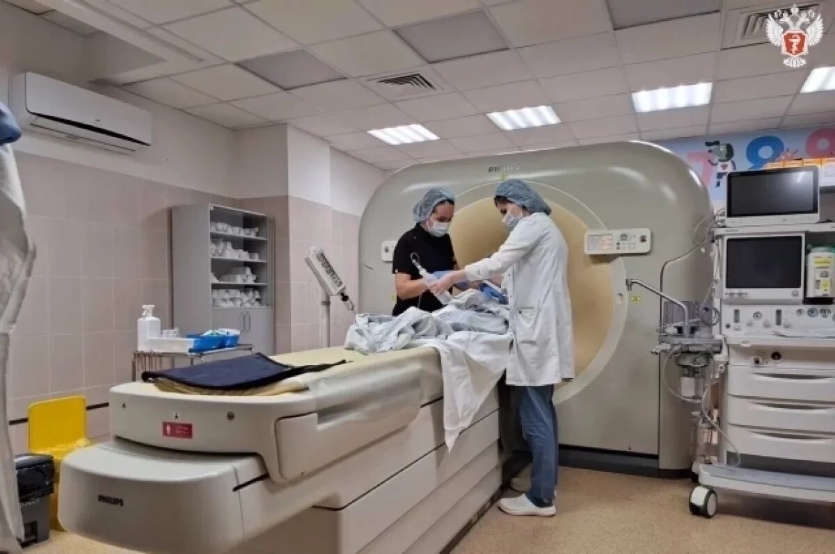    Белгородского мальчика, пострадавшего от мины, готовят к операции в Москве