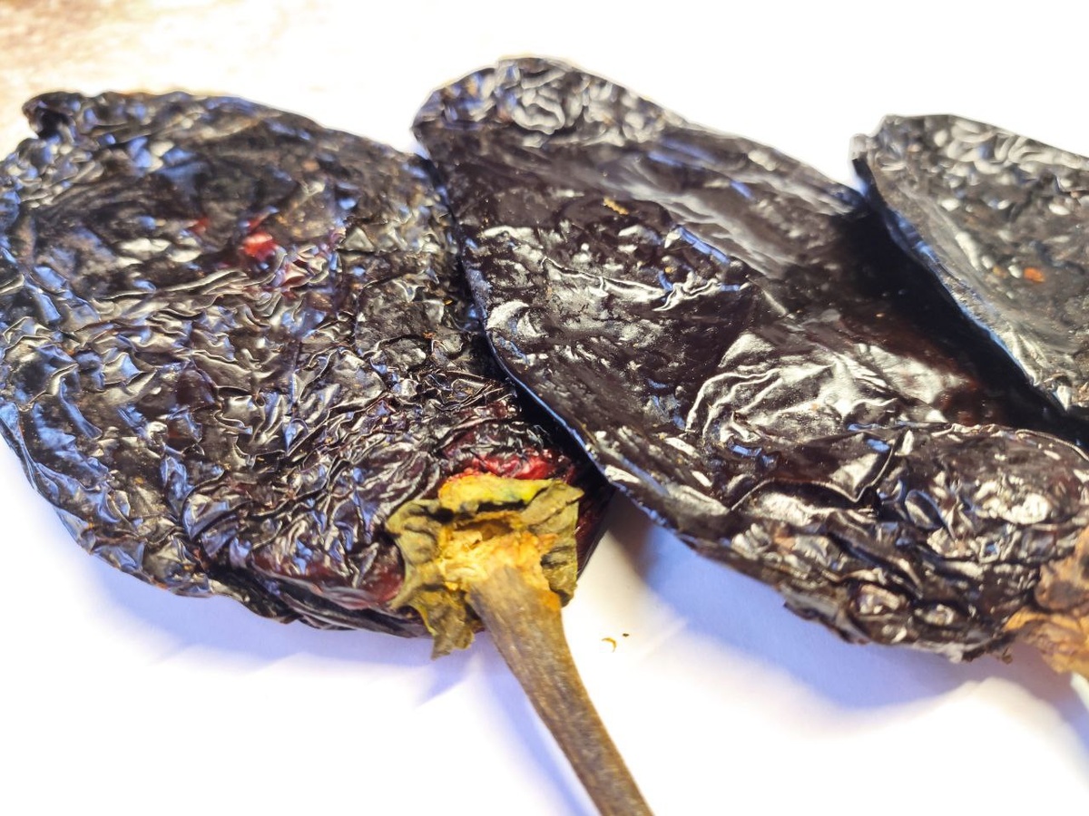 Невероятный аромат у сушеного перца.