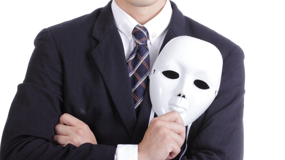 Читаем статью и срываем маски с мошенников