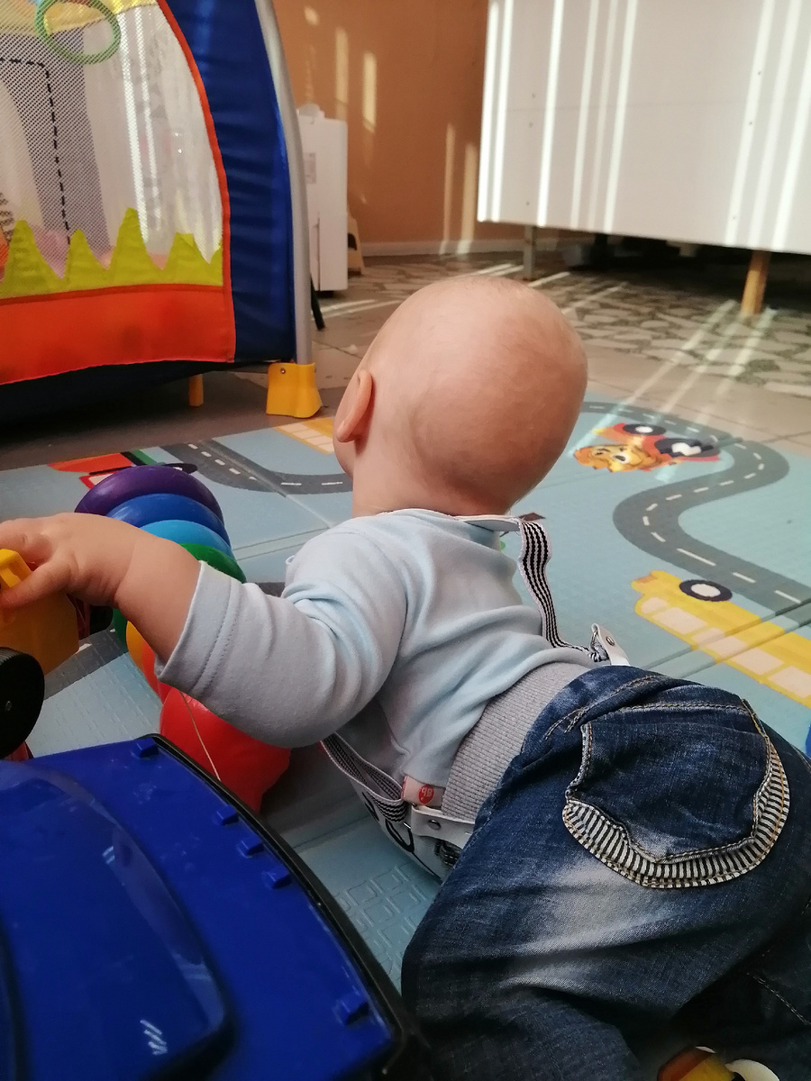 Даже на то, чтобы "нарядить" ребёнка и сводить, например, в бассейн - нужны силы. Ведь это же буть круть-верти, одеть-раздеть, пристегнуть в авто кресле. И т. Д. Поэтому ресурс нам нужен ещё как. Чтобы не быть мегерой при этом😆