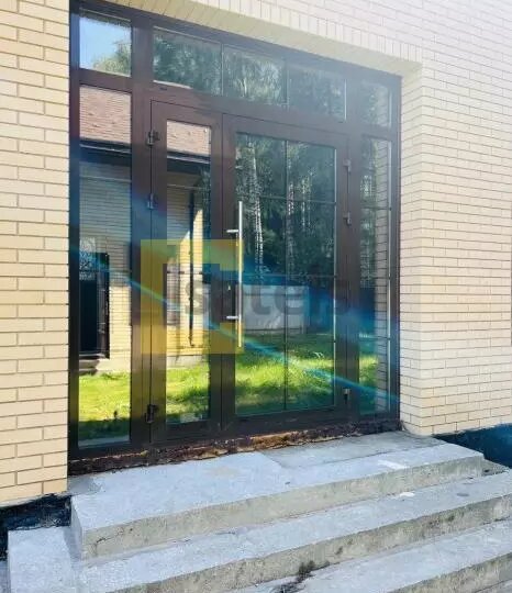 Как выбрать дверь в загородный дом?