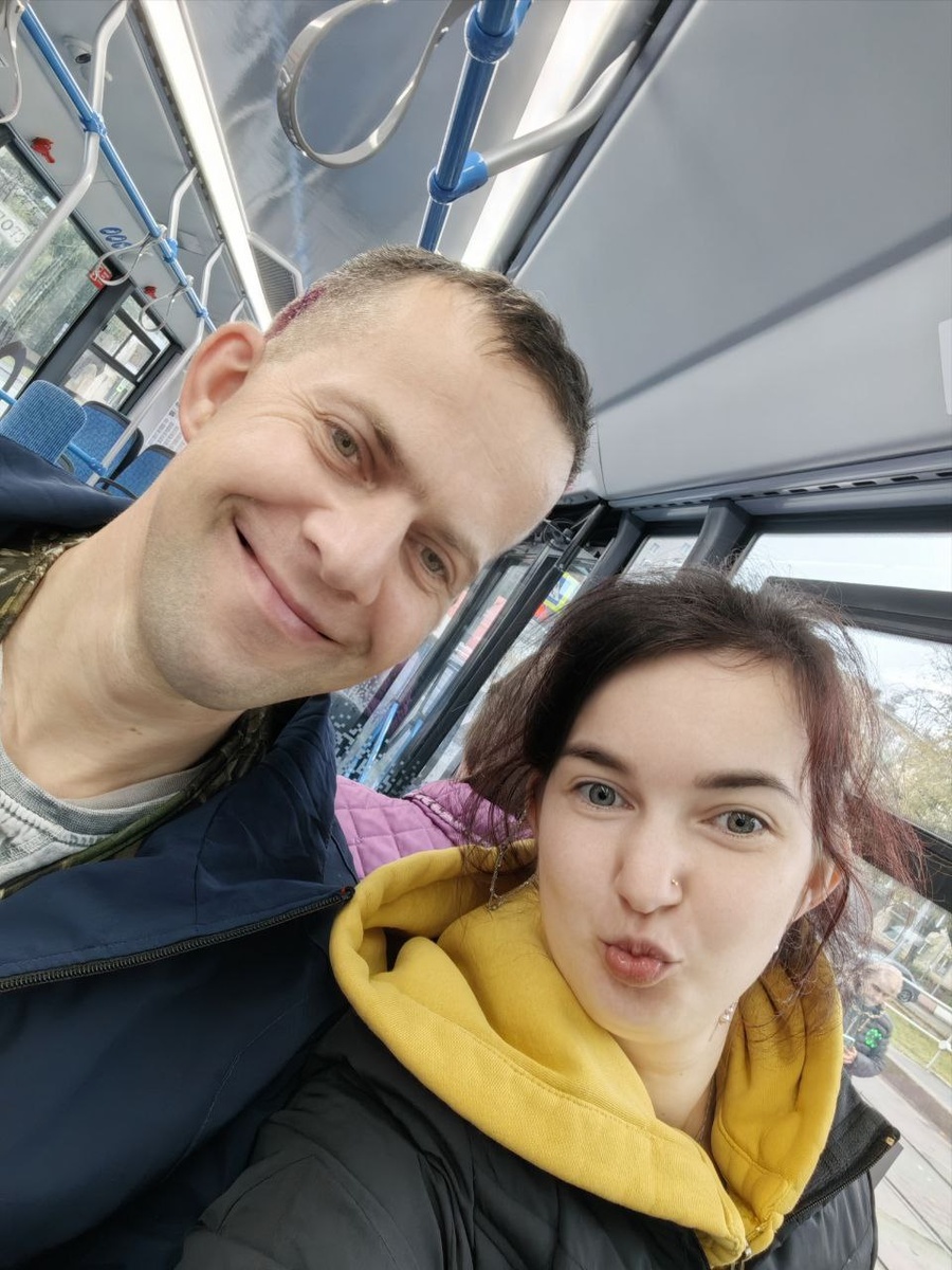 Счастливые мы едем домой после кохлеарной имплантации))