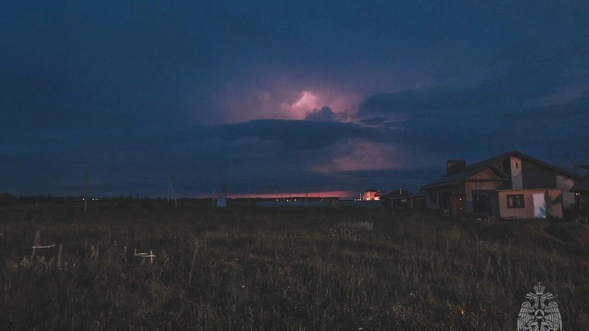     Источник: t.me/ГУ МЧС по Удмуртии