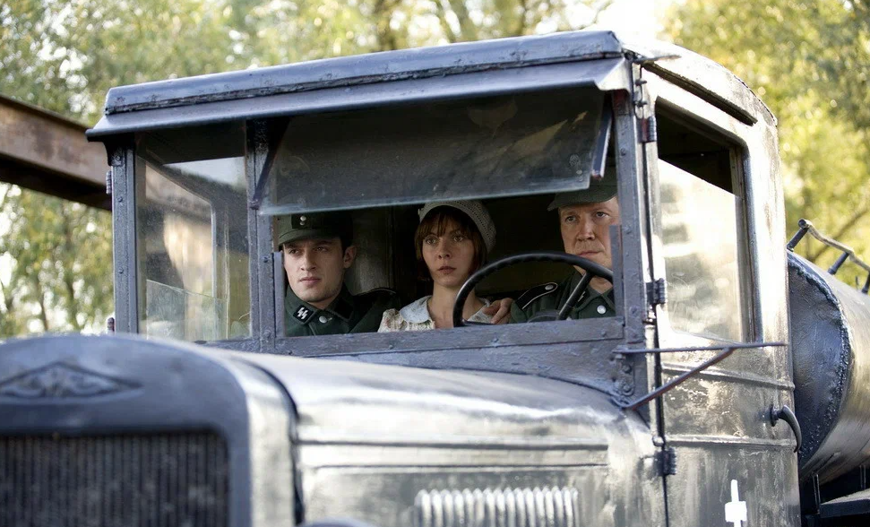 Фрагмент из сериала "Операция "Горгона"