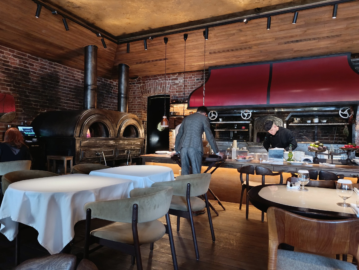 Печи выглядят внушительно.