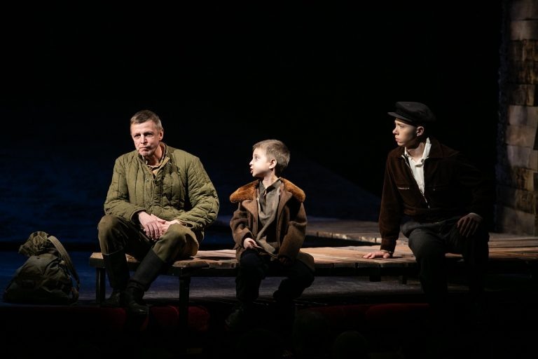    В Оренбургском театре представили новое прочтение «Судьбы человека» Юрий Мещанинов