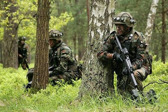    СМИ: бундесвер ведёт переговоры о возможности переброски войск НАТО на восток