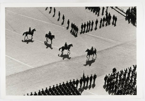 Эммануил Евзерихин. Парад 1 Мая на Красной площади. СССР, Москва, 1930-е. РОСФОТО