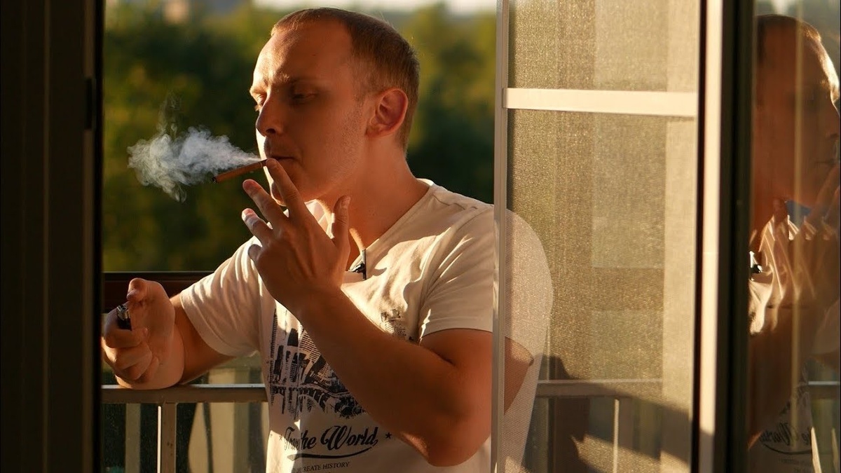 Табачный дым с балкона соседей? Узнайте, как эффективно бороться с этим