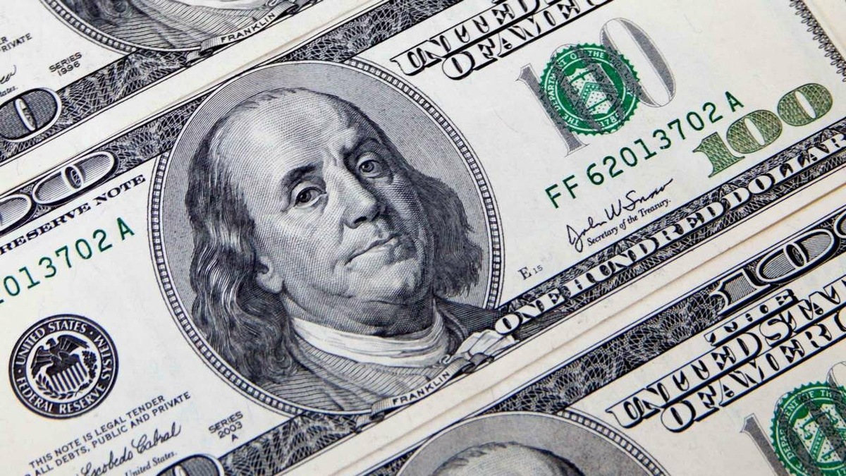 Что происходит с валютой в России