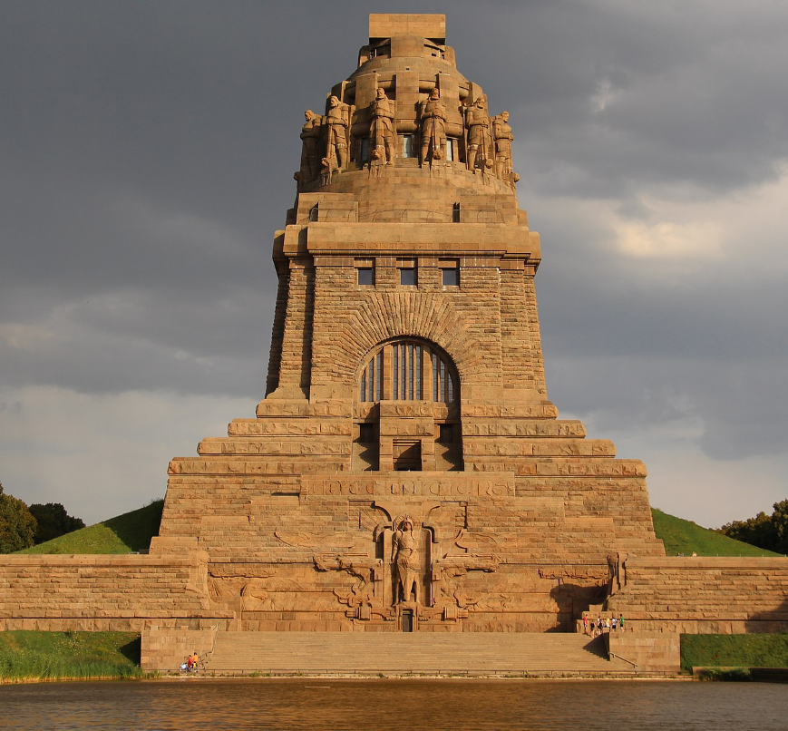 Монумент Битвы народов близ Лейпцига, с сайта Википедия