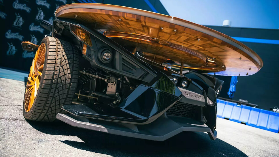 Polaris Slingshot.📷Фото: West Coast Customs, Mecum