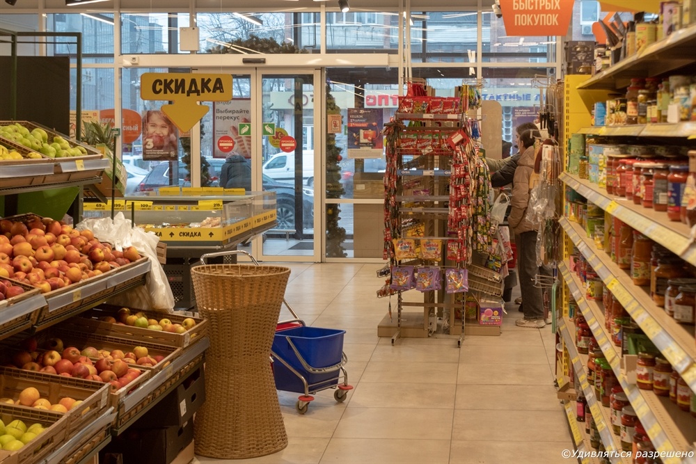 Выбор товаров в магазине