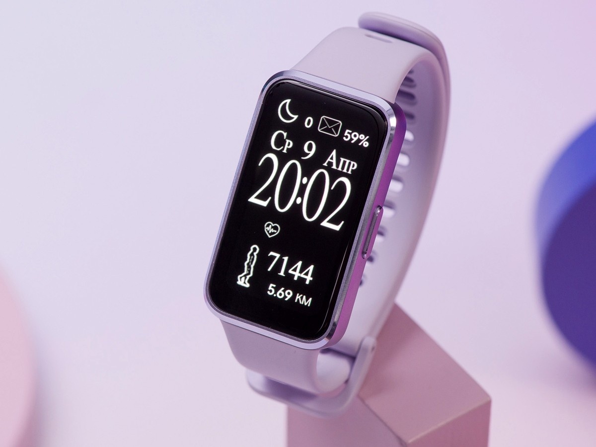    Обзор HUAWEI Band 10: максимум функций в изящном корпусе